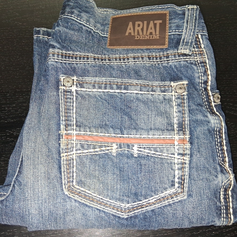 Ariat Men's Classic Blue Straight Jeans - Picture 15 of 16